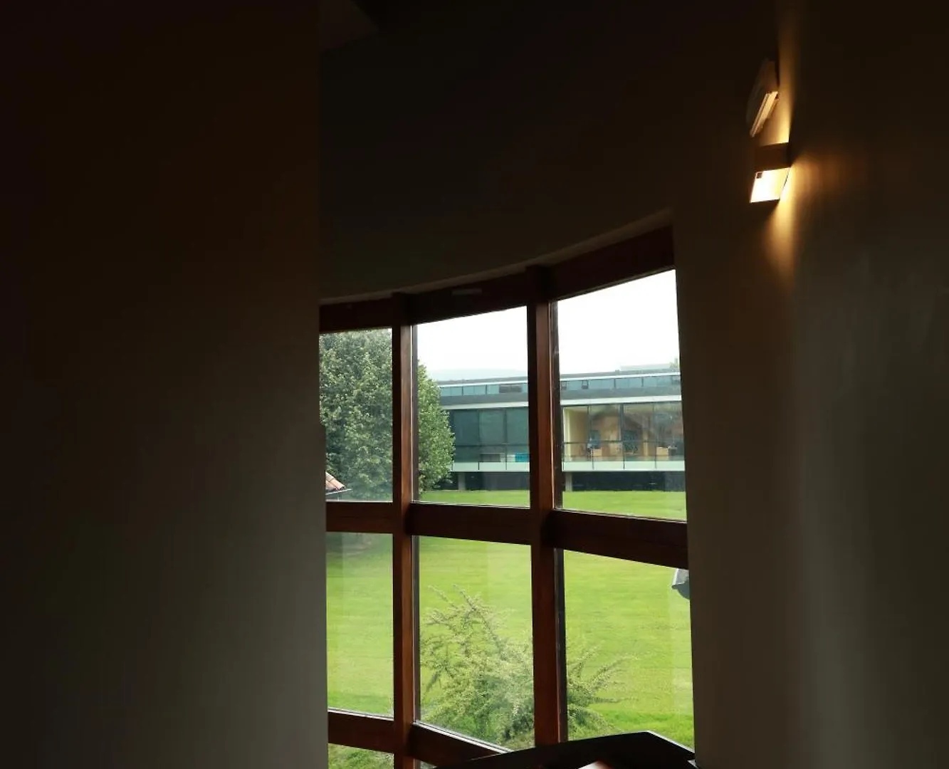 Hotel The Park 德里奥