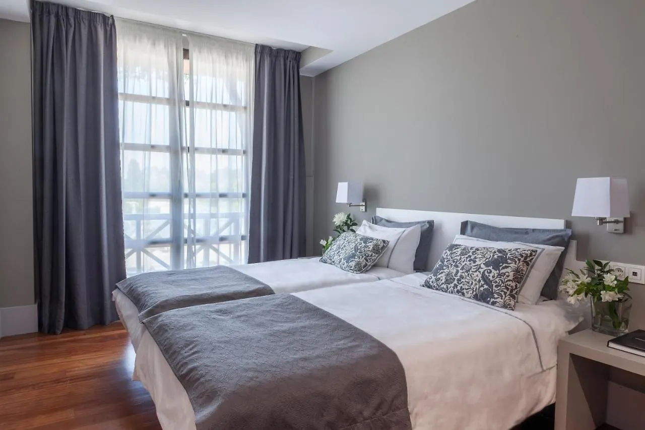 Hotel The Park 德里奥